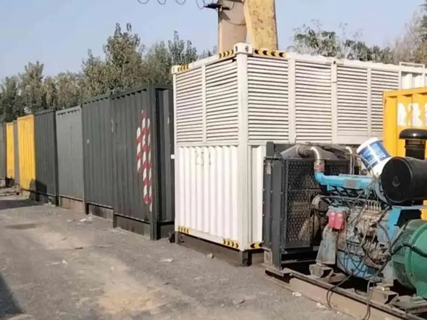 同安200KW柴油发电机机组每小时油耗是多少？